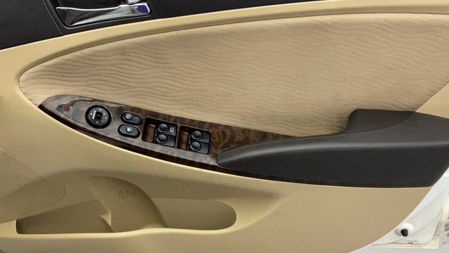 Second-hand 2013 Hyundai Verna 1.6 EX VTVT for sale in Kochi-17