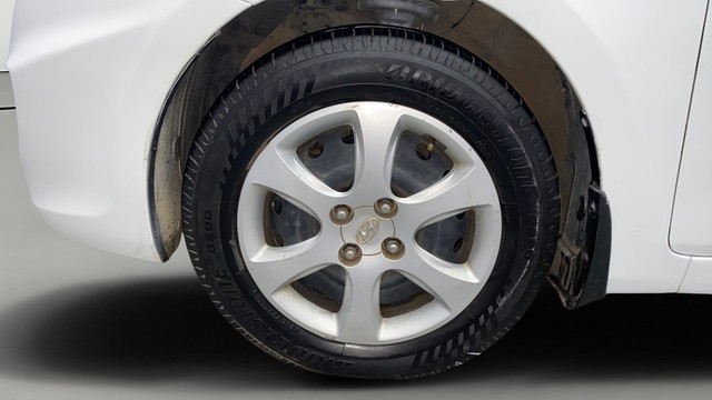 Second-hand 2013 Hyundai Verna 1.6 EX VTVT for sale in Kochi-25