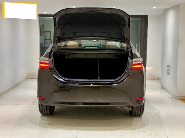 Second-hand 2019 Toyota Corolla Altis 1.8 VL CVT for sale in Hyderabad-11