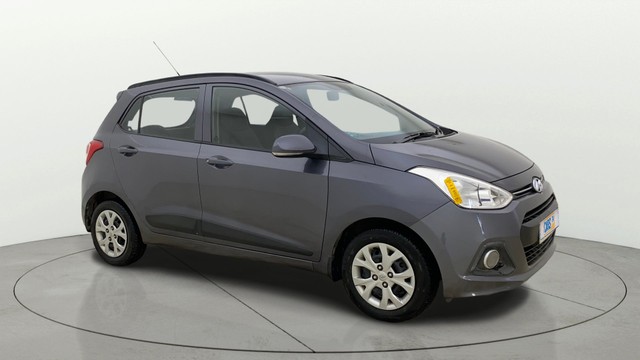 Second-hand 2015 Hyundai Grand i10 Sportz for sale in Ahmedabad-11