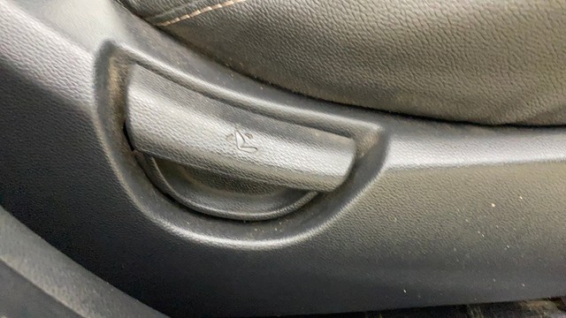 Second-hand 2015 Hyundai Grand i10 Sportz for sale in Ahmedabad-6