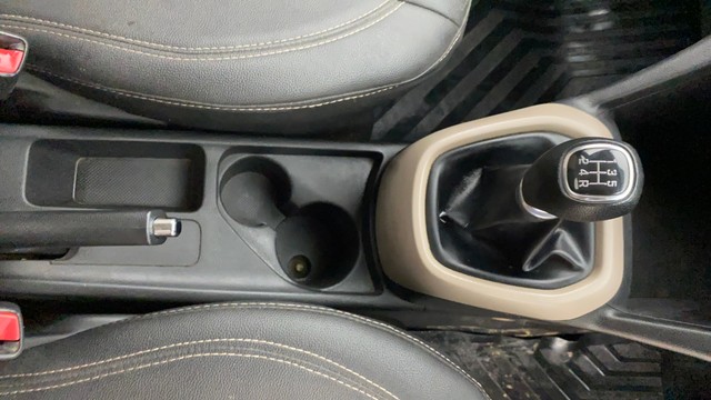 Second-hand 2015 Hyundai Grand i10 Sportz for sale in Ahmedabad-22