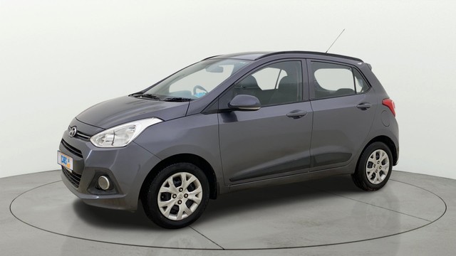 Second-hand 2015 Hyundai Grand i10 Sportz for sale in Ahmedabad-17
