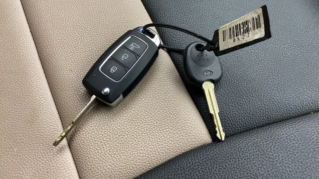 Second-hand 2015 Hyundai Grand i10 Sportz for sale in Ahmedabad-7