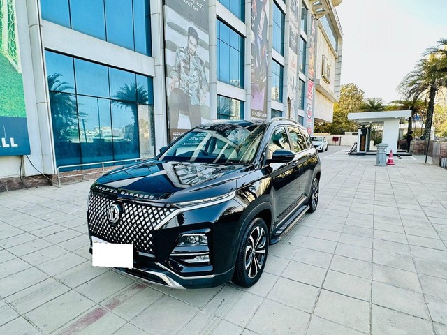 Second-hand 2023 MG Hector Sharp CVT for sale in Bangalore-3