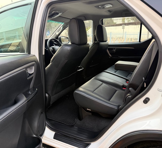 Second-hand 2022 Toyota Fortuner 4X2 Diesel AT BSVI for sale in New Delhi-13