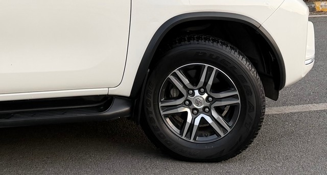 Second-hand 2022 Toyota Fortuner 4X2 Diesel AT BSVI for sale in New Delhi-7