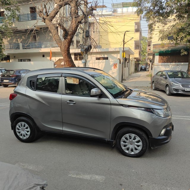 Second-hand 2017 Mahindra KUV 100 mFALCON D75 K4 Plus for sale in New Delhi-1