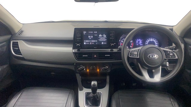 Second-hand 2020 Kia Seltos HTK G for sale in Bangalore-10