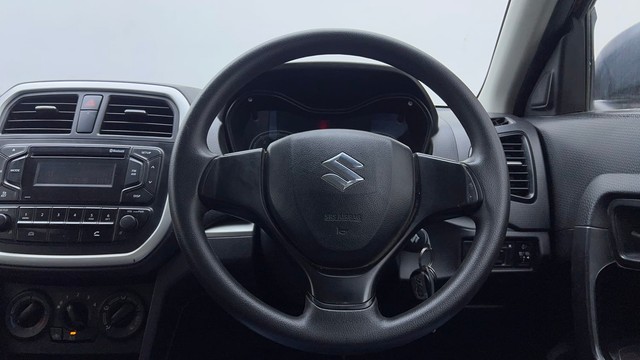 Second-hand 2018 Maruti Suzuki Vitara Brezza VDi for sale in Chandigarh-36