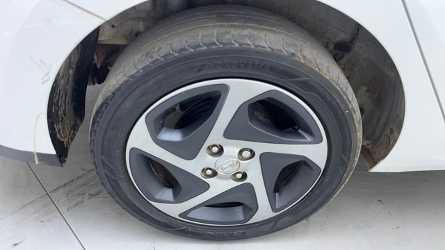 Second-hand 2022 Hyundai Verna S Plus Diesel for sale in Hyderabad-18