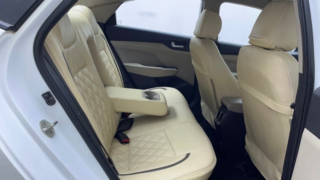 Second-hand 2022 Hyundai Verna S Plus Diesel for sale in Hyderabad-24