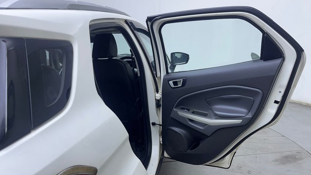 Second-hand 2014 Ford Ecosport 1.5 TDCi Titanium BSIV for sale in Hyderabad-24