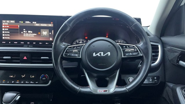 Second-hand 2022 Kia Seltos GTX Plus Diesel AT for sale in Hyderabad-29