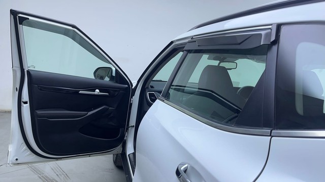 Second-hand 2022 Kia Seltos GTX Plus Diesel AT for sale in Hyderabad-35