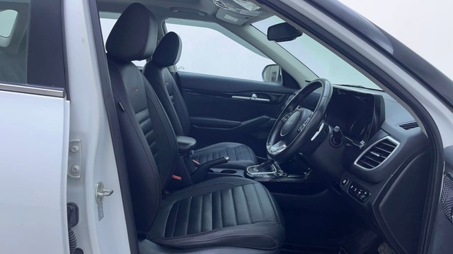 Second-hand 2022 Kia Seltos GTX Plus Diesel AT for sale in Hyderabad-15