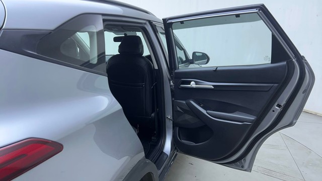 Second-hand 2021 Kia Seltos HTX Diesel for sale in Hyderabad-34