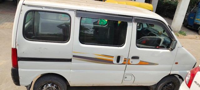 Second-hand 2018 Maruti Suzuki Eeco CNG 5 Seater AC BSIV for sale in Surat-4