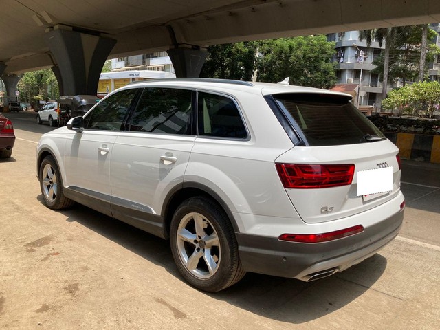 Second-hand 2017 Audi Q7 45 TDI Quattro Premium Plus for sale in Mumbai-2
