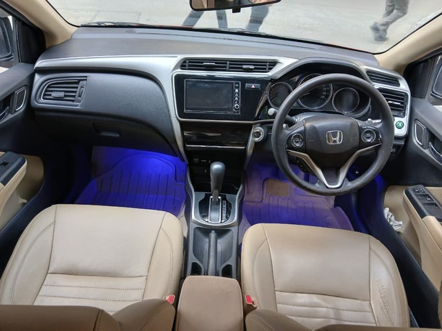 Second-hand 2019 Honda City V CVT for sale in Mumbai-5