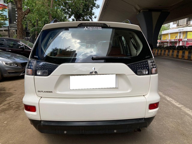 Second-hand 2012 Mitsubishi Outlander 2.4 for sale in Mumbai-1