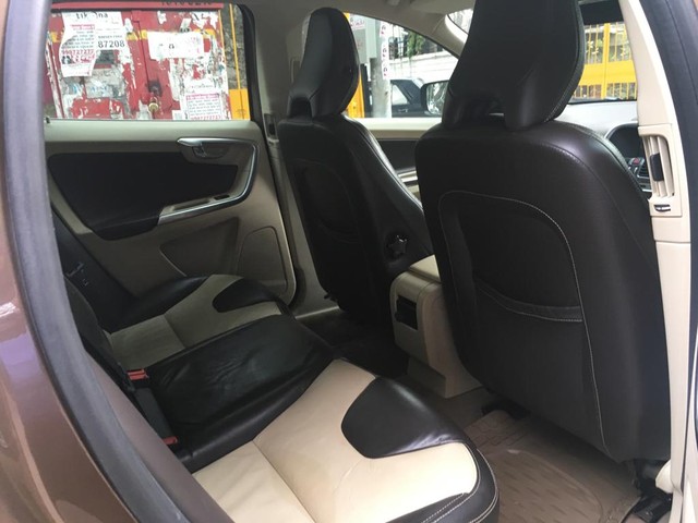 Second-hand 2012 Volvo XC60 D3 Kinetic for sale in Mumbai-7
