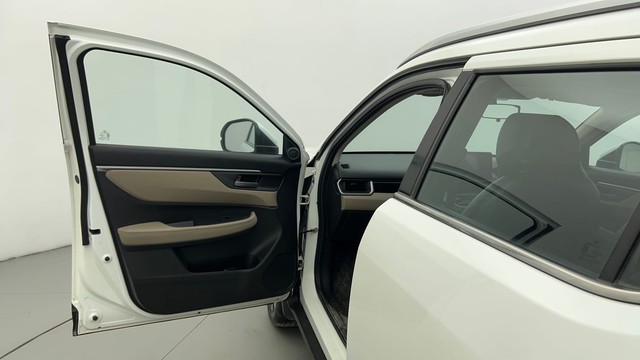 Second-hand 2023 Honda Elevate VX Non RF for sale in Ahmedabad-31