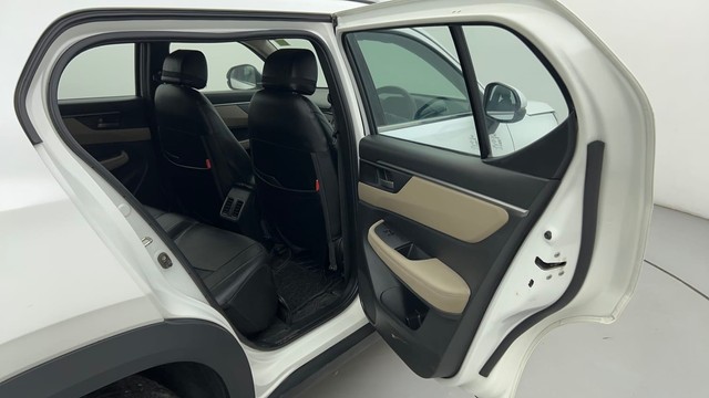 Second-hand 2023 Honda Elevate VX Non RF for sale in Ahmedabad-25