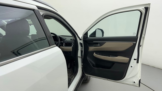 Second-hand 2023 Honda Elevate VX Non RF for sale in Ahmedabad-16