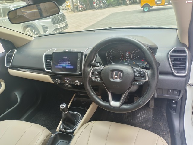 Second-hand 2023 Honda City V 2 Airbag for sale in Chennai-9