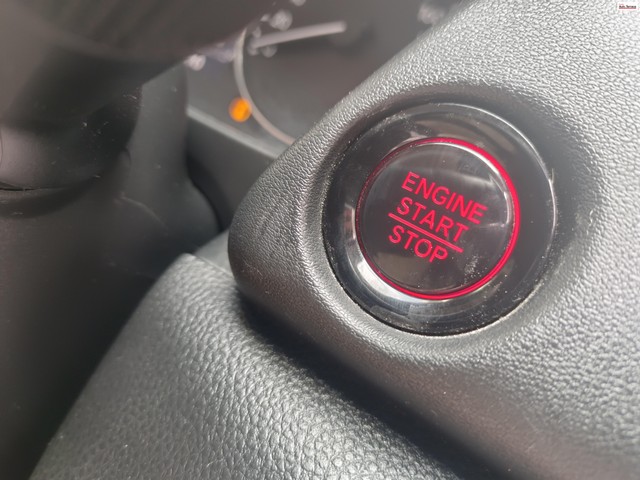 Second-hand 2023 Honda City V 2 Airbag for sale in Chennai-13