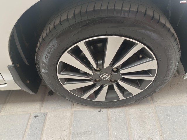 Second-hand 2023 Honda City V 2 Airbag for sale in Chennai-10