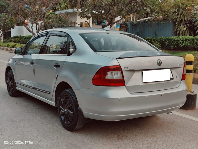 Second-hand 2013 Skoda Rapid 1.6 TDI Active for sale in Indore-5
