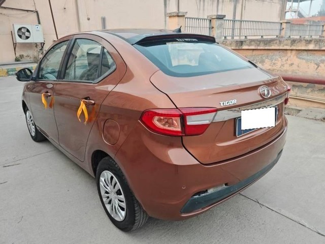 Second-hand 2018 Tata Tigor 1.2 Revotron XT for sale in Noida-11