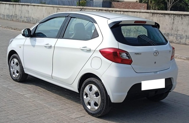 Second-hand 2016 Tata Tiago 1.2 Revotron XT for sale in Ahmedabad-2
