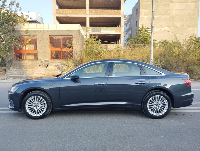 Second-hand 2022 Audi A6 45 TFSI Premium Plus BSVI for sale in New Delhi-3
