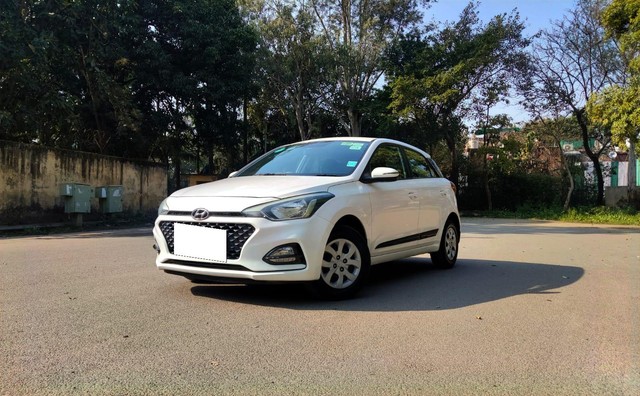 Second-hand 2018 Hyundai i20 1.2 Spotz for sale in New Delhi-4