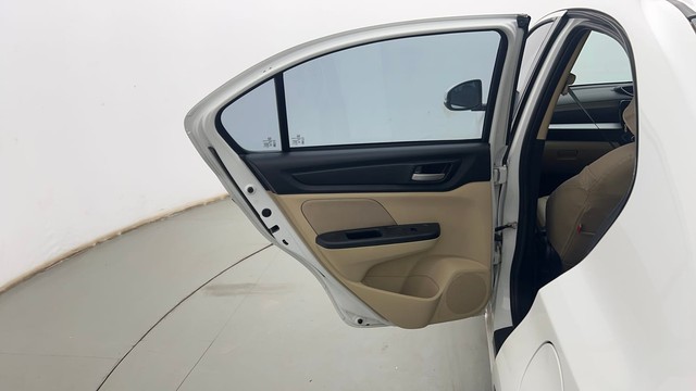 Second-hand 2024 Honda Amaze 2nd Gen VX for sale in Kolkata-29