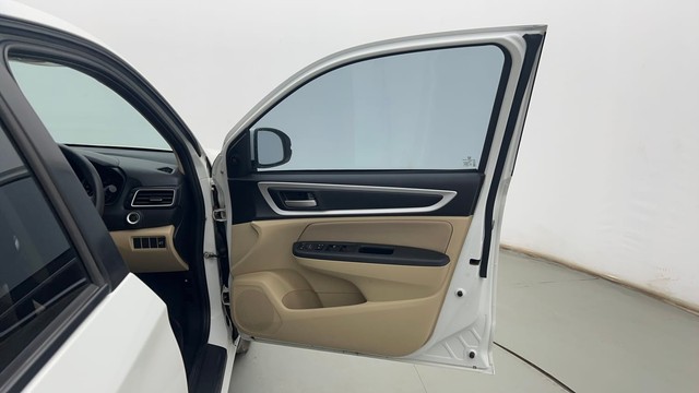 Second-hand 2024 Honda Amaze 2nd Gen VX for sale in Kolkata-16