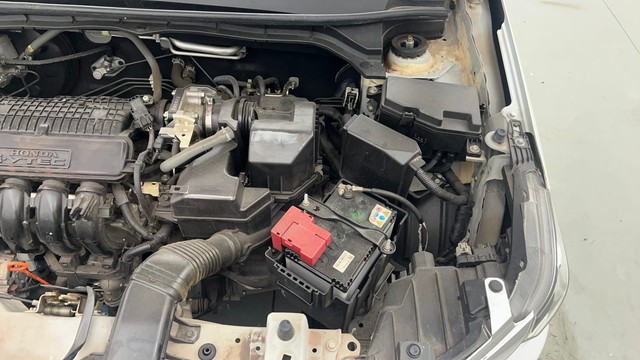 Second-hand 2024 Honda Amaze 2nd Gen VX for sale in Kolkata-23