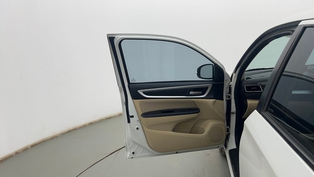 Second-hand 2024 Honda Amaze 2nd Gen VX for sale in Kolkata-26