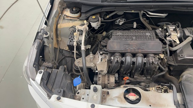 Second-hand 2024 Honda Amaze 2nd Gen VX for sale in Kolkata-37