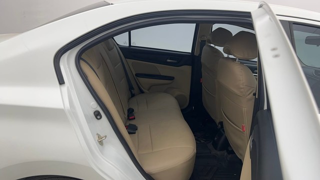 Second-hand 2024 Honda Amaze 2nd Gen VX for sale in Kolkata-30