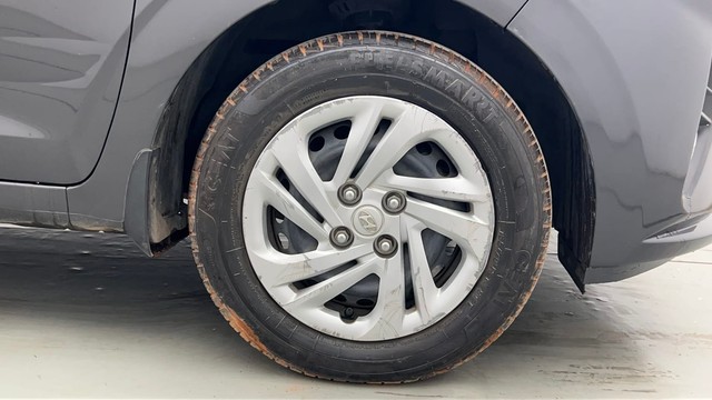 Second-hand 2022 Hyundai Aura S Diesel for sale in Kolkata-17