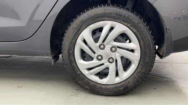 Second-hand 2022 Hyundai Aura S Diesel for sale in Kolkata-19