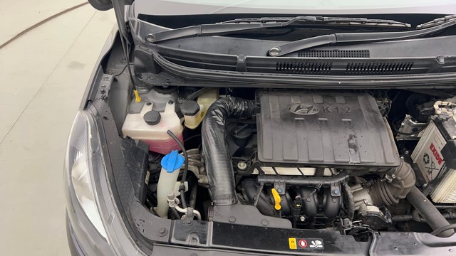 Second-hand 2022 Hyundai Aura S Diesel for sale in Kolkata-30