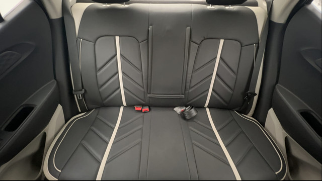 Second-hand 2022 Hyundai Aura S Diesel for sale in Kolkata-31