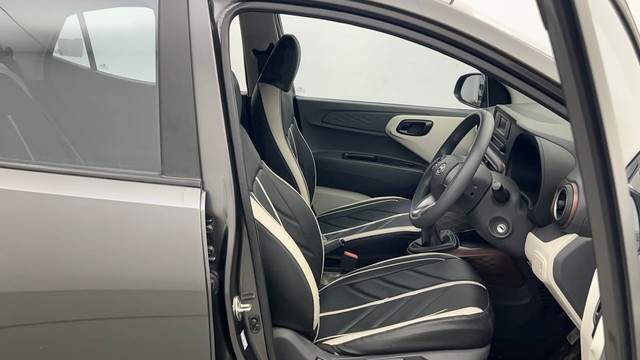 Second-hand 2022 Hyundai Aura S Diesel for sale in Kolkata-15