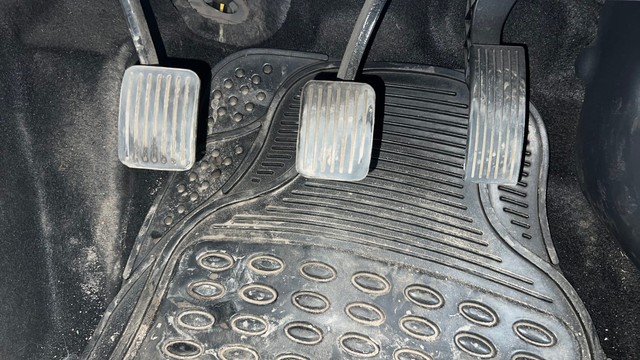 Second-hand 2022 Hyundai Aura S Diesel for sale in Kolkata-14