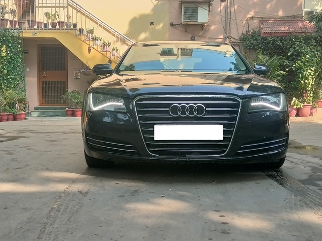 Second-hand 2011 Audi A8 4.2 FSI quattro for sale in New Delhi-7